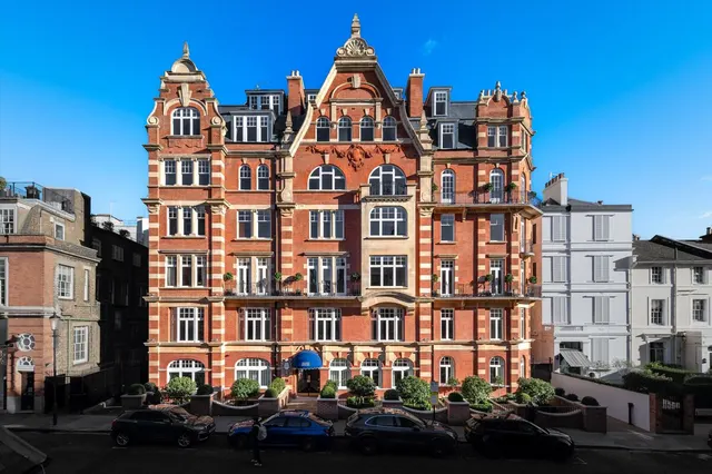 Allen Street, Kensington, W8, photo 2