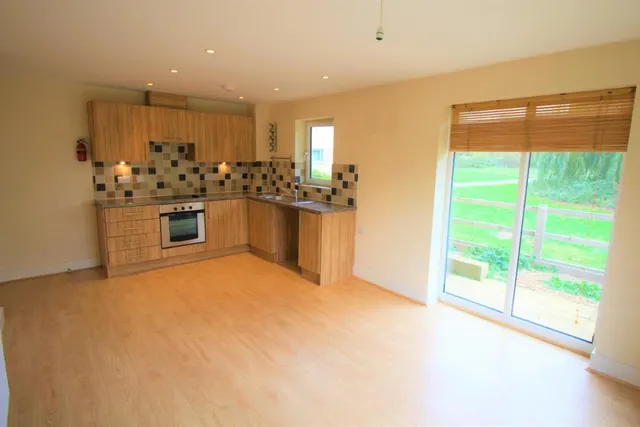 Percy Green Place, Stukeley Meadows, PE29, photo 2
