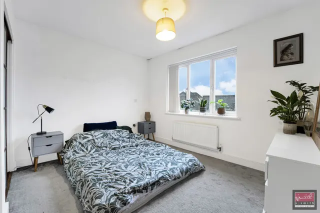Springs Close, Stanwell, TW19, photo 3