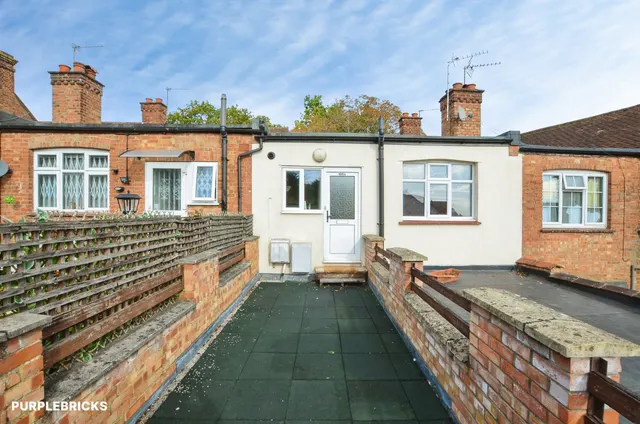 Uxbridge Road, Harrow, HA3, photo 1