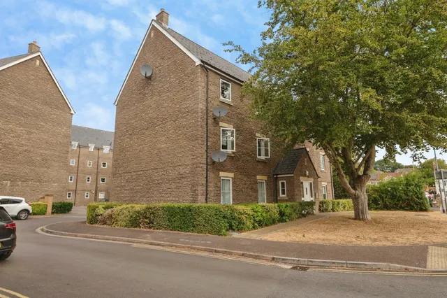 Marshall Court, Taunton, TA2, photo 1