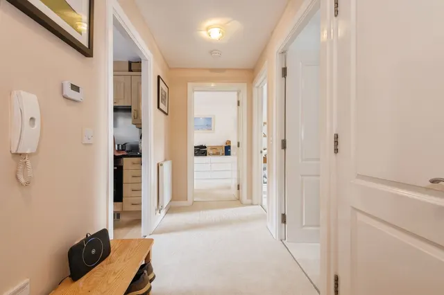 Marshall Court, Taunton, TA2, photo 3