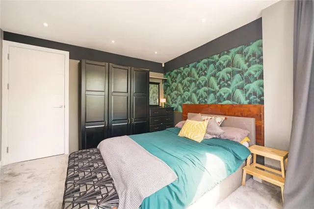 Photo 2 — Westbere Road, Cricklewood, London, NW2