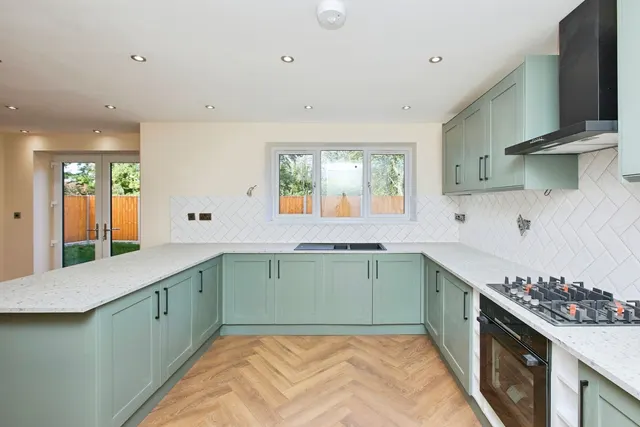 Tutbury Road, Burton-on-Trent, DE13, photo 2