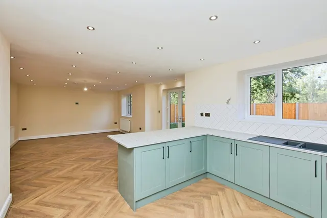 Tutbury Road, Burton-on-Trent, DE13, photo 3