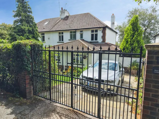 Grange Drive, Eccleston Hill, WA10, photo 2