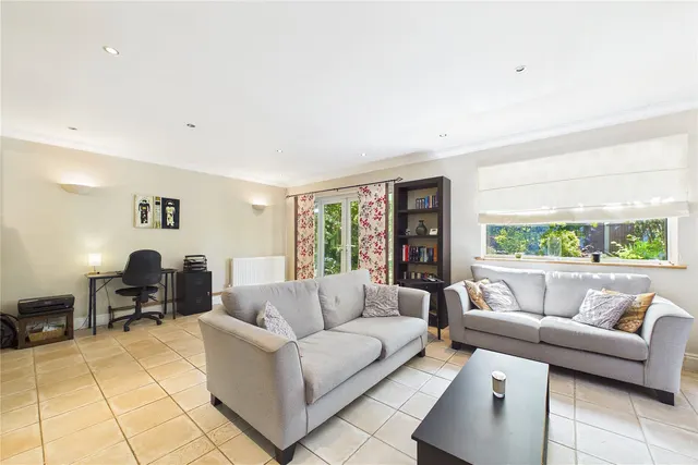 Grasmere Road, Lightwater, GU18, photo 3