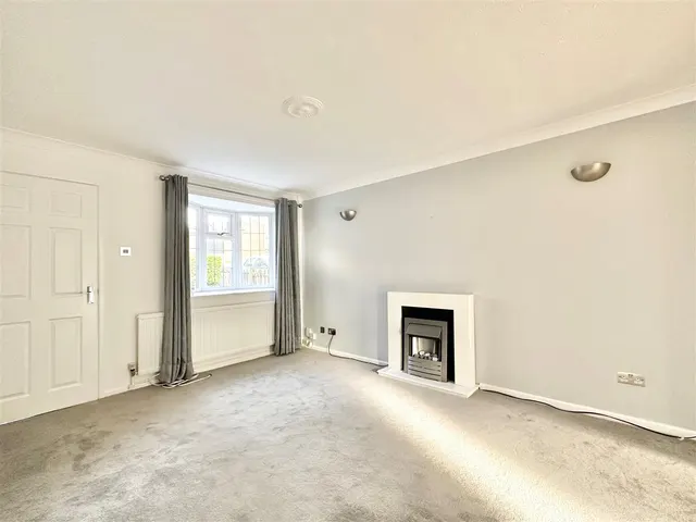 Seymour Grove, Marple, SK6, photo 2