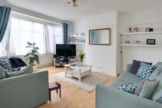 Photo 2 — Overhill Way, Beckenham, Beckenham, BR3 6SW