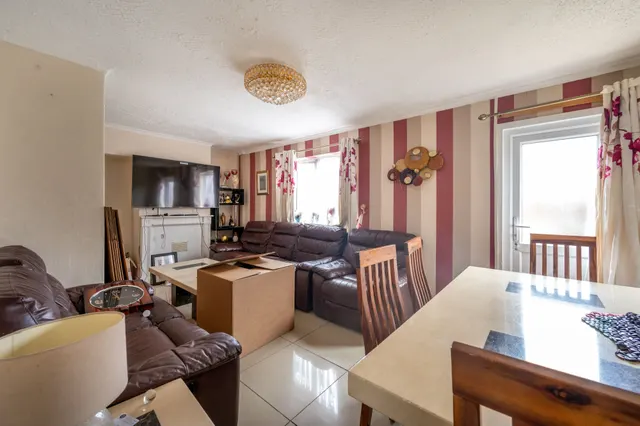 81 Palmer Road, London, photo 1