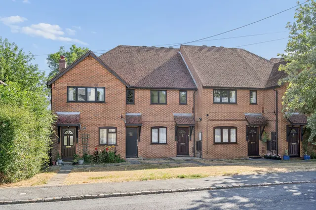 Main Road, Naphill, HP14, photo 1