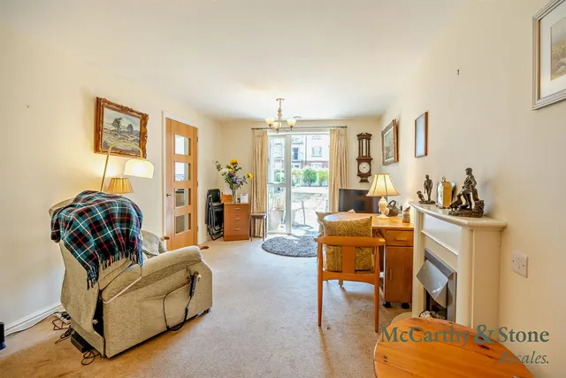 New Road, Basingstoke, RG21, photo 3