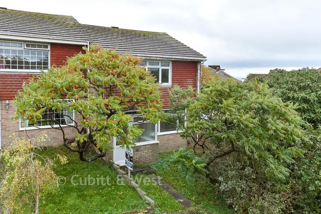 Connell Drive, Woodingdean, BN2, photo 1