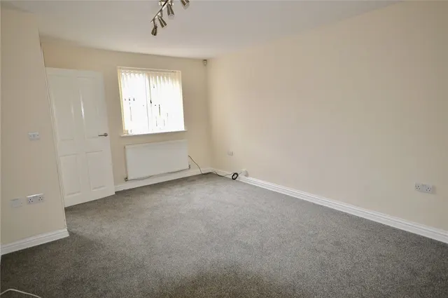 Clough Street, Rotherham, S61, photo 3