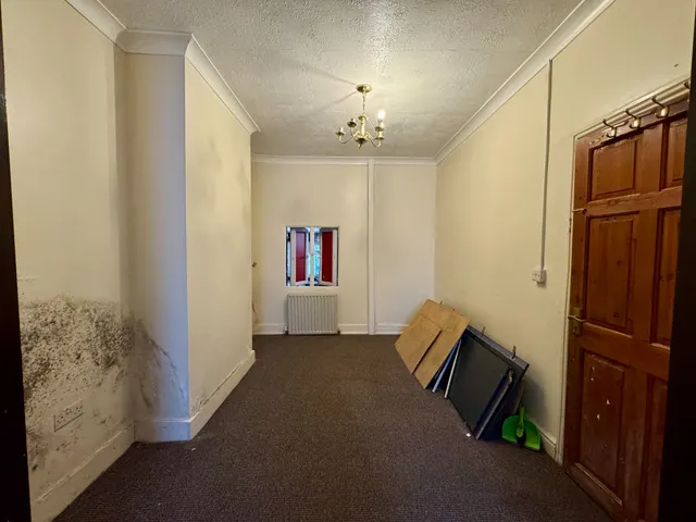 Photo 3 — Reidhaven Road, Plumstead, London, SE18 1BN