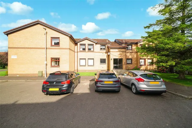 Campsie Court, Kirkintilloch, G66, photo 1