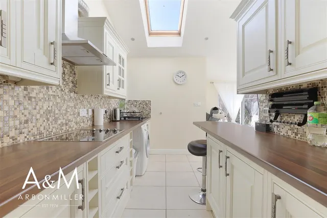 Photo 2 — Fullwell Avenue, Clayhall, Essex, Ilford, IG50RB