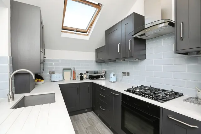 St. Lukes Road, Maidstone, ME14, photo 3