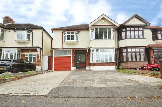 Upney Lane, Barking, IG11, photo 1