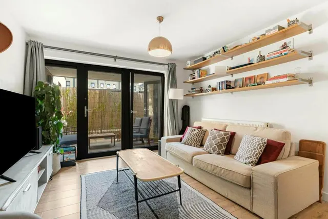 Photo 3 — Bourbon Road, SW9