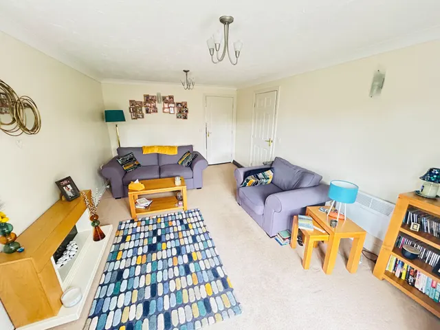 Photo 3 — Mountbatten Close, Ashton-on-Ribble, Preston, Lancashire, PR2 2YJ