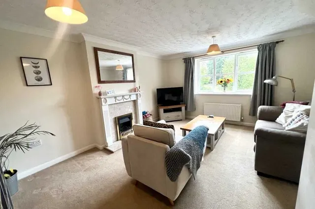 Photo 2 — Wickstead Close, Stapeley, Cheshire, CW5