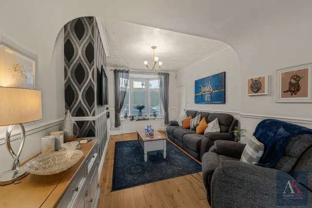 Photo 3 — Weston Avenue, Rochdale OL16 4PW