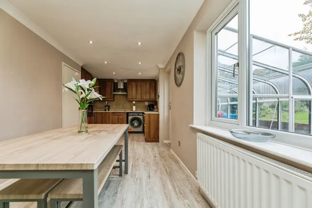 Merbeck Drive, High Green, S35, photo 3