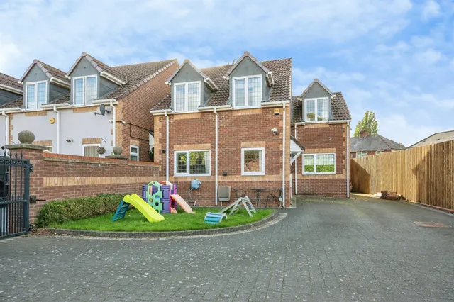 Farley Road, West Bromwich, B70, photo 1