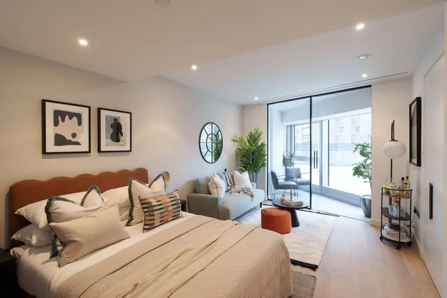 Circus Road West, London, SW11, photo 2