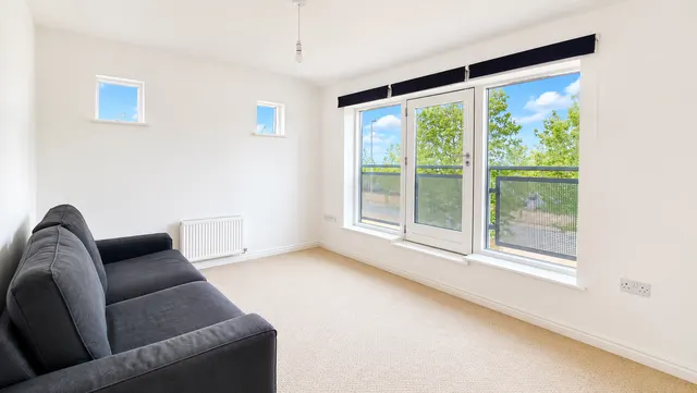 Sotherby Drive, Cheltenham, GL51, photo 3