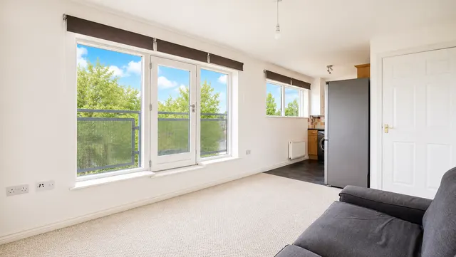 Sotherby Drive, Cheltenham, GL51, photo 2