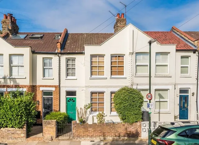 Prospect Crescent, Twickenham, TW2, photo 1