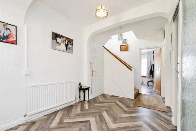 Photo 3 — Cranbrook Road, Ilford, IG2