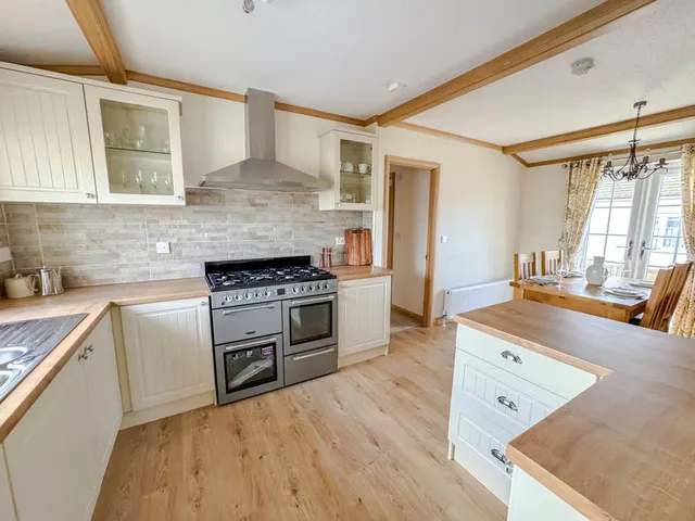 Photo 2 — Weybridge Park Estate Weybridge Road, Addlestone KT15 2RF