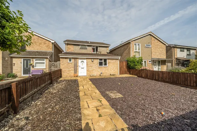 Edington Place, Grove, Wantage, OX12 0BX, photo 1