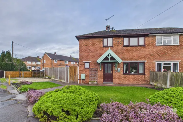 St. James Road, Barton-under-Needwood, photo 1