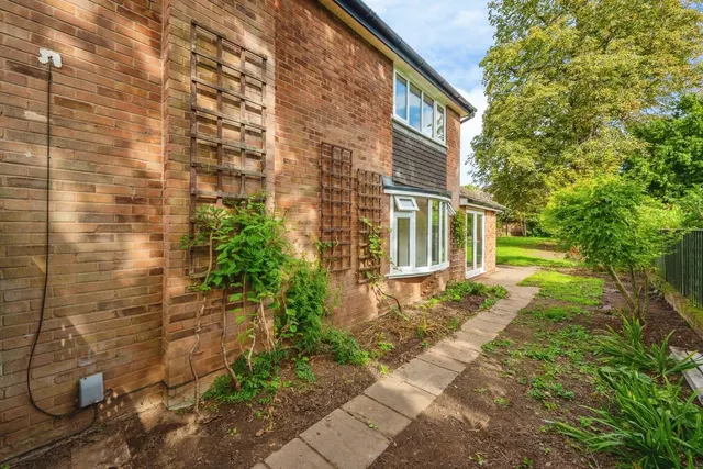 Chester Close, Lichfield, WS13, photo 3