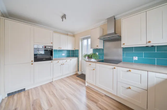 Crossways Road, Grayshott, GU26, photo 2
