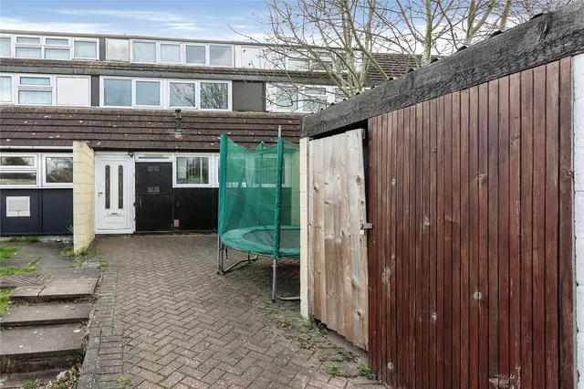 Gibbwin, Great Linford, MK14, photo 1