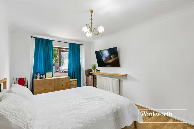 Photo 3 — Orchard Lodge, 31 Woodside Grove, London, N12