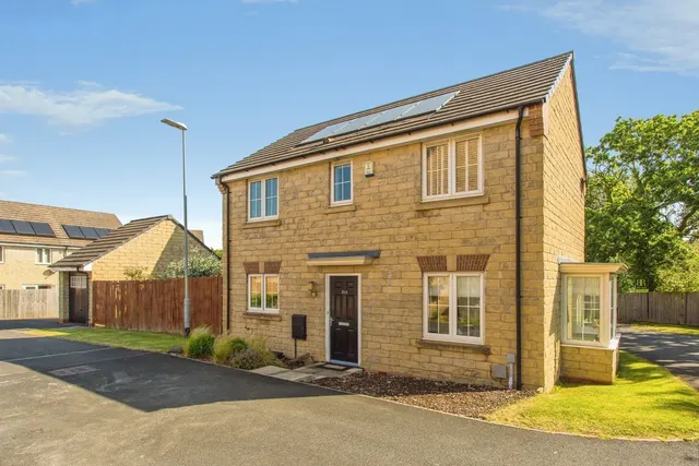 Oak Leaf Drive, Bamber Bridge, Preston, Lancashire, PR5, photo 1