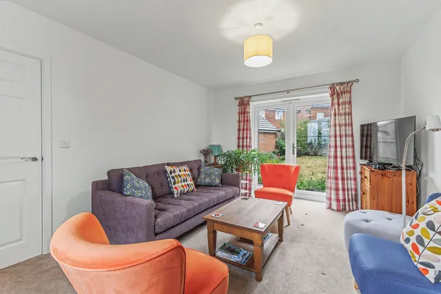 Photo 2 — Niblett Corner, Evesham, WR11