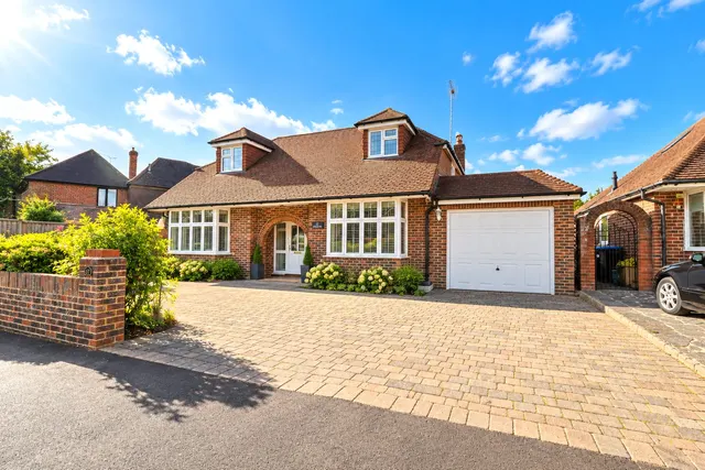 Greenmeads, Woking, GU22, photo 1