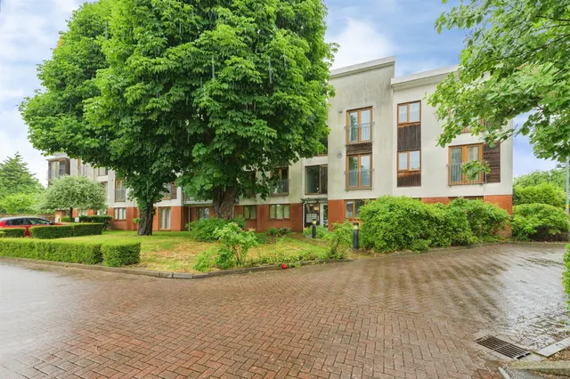 Trident Close, Erdington, Birmingham, photo 1
