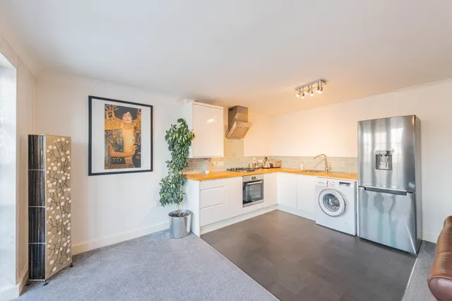 Photo 2 — Apartment 10, Boteler Court Elphins Drive, Warrington, Warrington, WA4 6DU