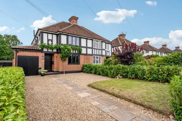 Oaklands Avenue, Oxhey Hall, WD19, photo 1