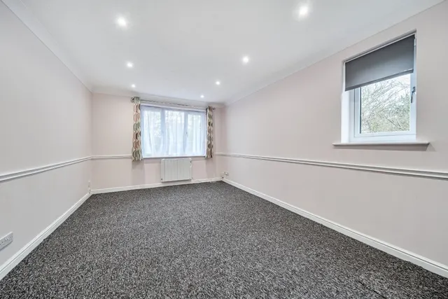 Durham Avenue, Bromley, BR2, photo 1