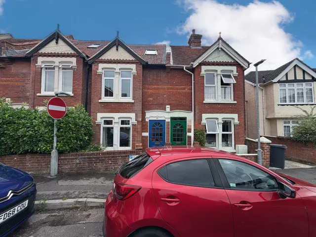 Belle Vue Road, Salisbury, photo 1