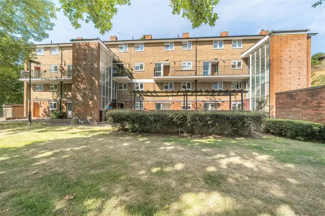 Blyth Road, Bromley, BR1, photo 1